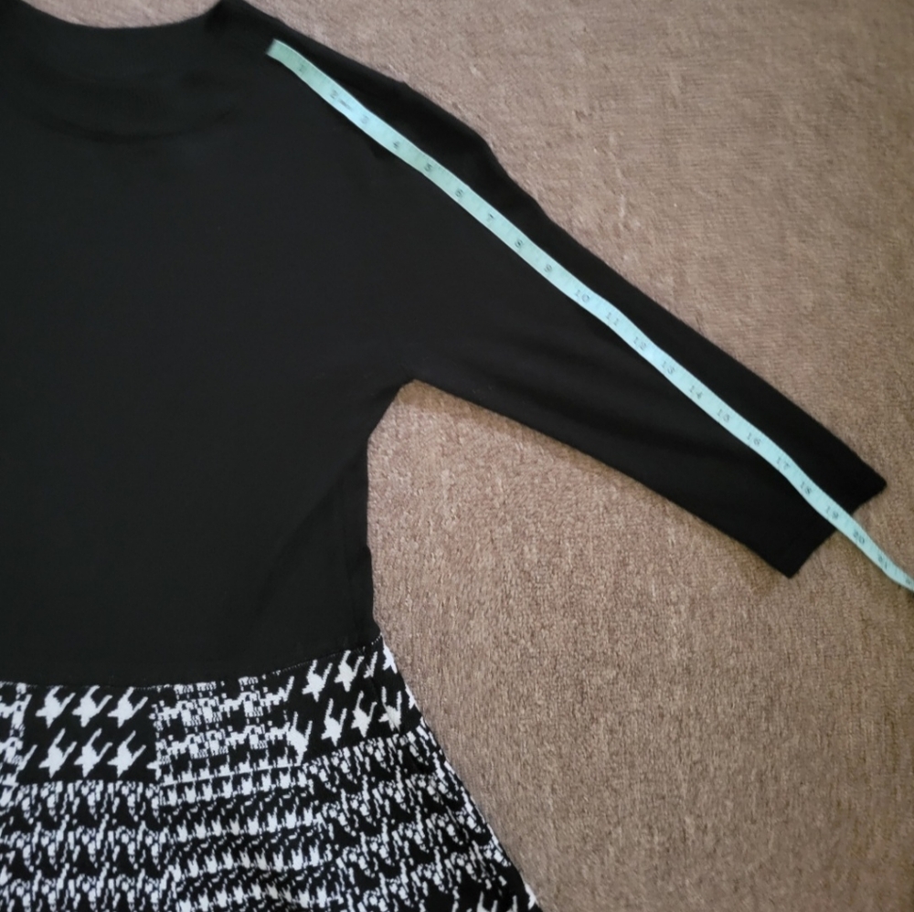 BCX Black & White Sweater Dress Size M Houndstooth pattern Blend - Picture 4 of 9